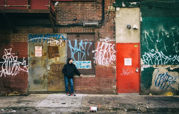 Picture the city, street, cables, door, the hood, male, camera