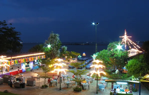 Picture the ocean, the evening, Pattaya