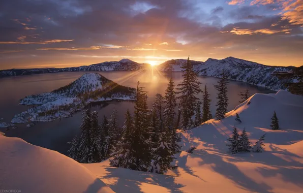 Picture winter, the sun, light, snow, mountains, lake, the volcano, USA