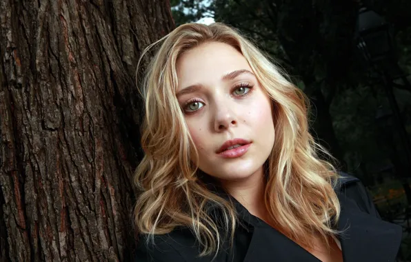 Girl, Tree, Look, Blonde, Lips, Girl, Hair, Actress