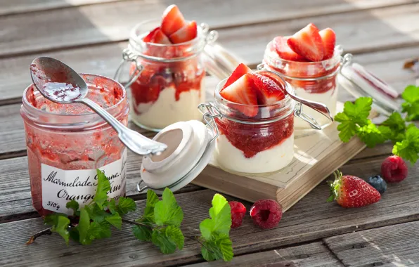 Picture berries, strawberry, dessert, jam