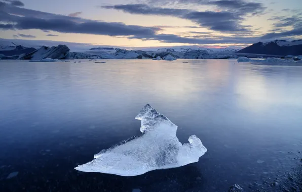 Picture lake, floe, twilight, Iceland