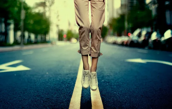 Picture road, city, the city, markup, jump, feet, shoes, road