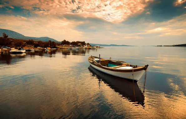 Mountains, lake, boat