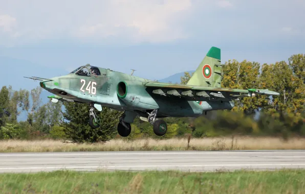 Picture attack, the airfield, Su-25, subsonic, armored
