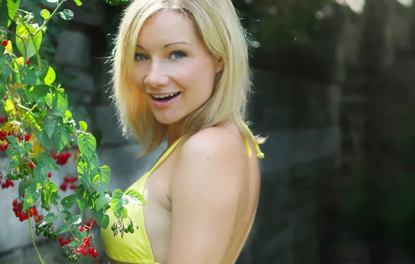 Picture girl, sexy, cleavage, long hair, boobs, smile, beautiful, pretty