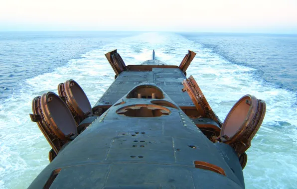 Submarine, rocket, mine, 667BDRM