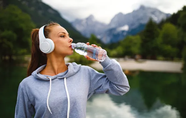 Water, landscape, pose, bottle, hand, portrait, makeup, headphones
