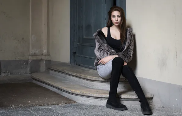 Look, face, steps, sitting, Serena