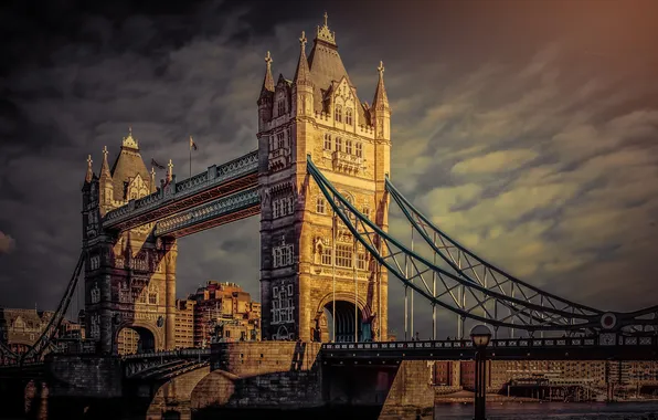 The sky, clouds, sunset, London, Tower bridge, photographer, greatness, Guerel Sahin