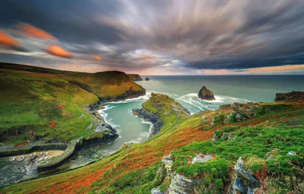 The sky, stones, coast