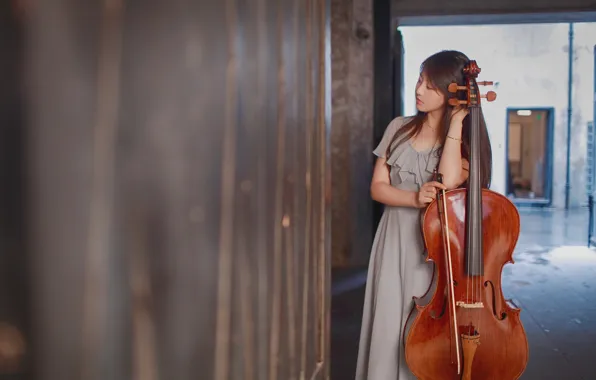 Picture girl, music, cello