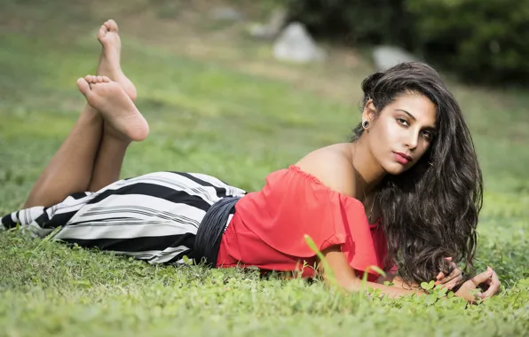 Model, figure, brunette, lawn, Joanna