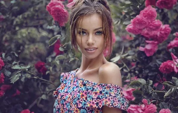 Picture girl, roses, spring