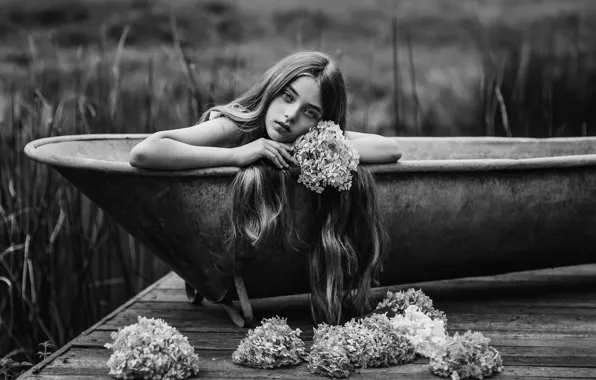 Picture flowers, girl, bath, monochrome, Paulina Stalij-Duczman