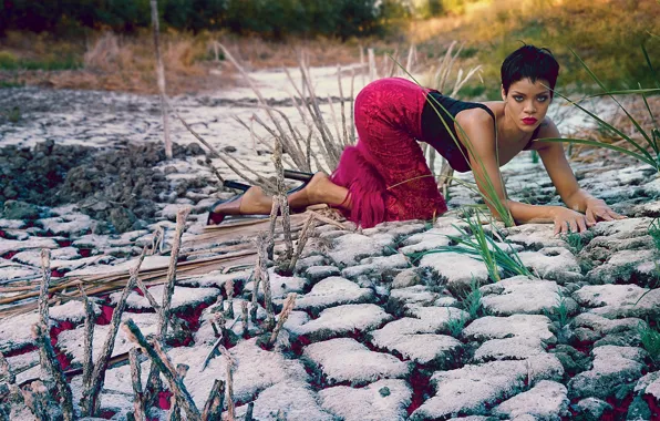 Picture grass, girl, pose, earth, singer, rihanna, photoshoot