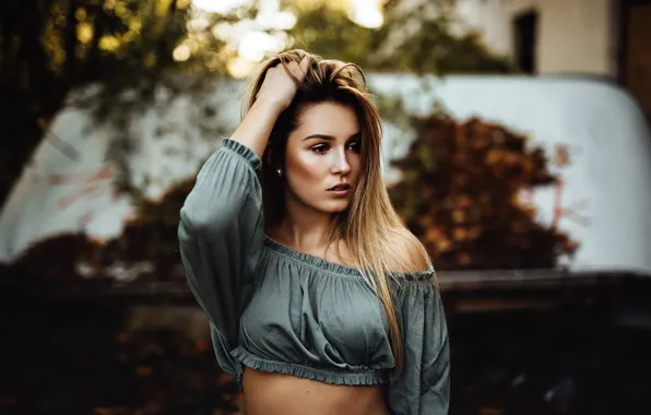 Girl, pose, portrait, makeup, hairstyle, brown hair, topic, beauty