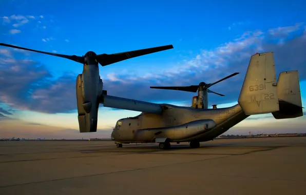 Picture the airfield, V-22 Osprey, the tiltrotor, Osprey, Bell-Boeing