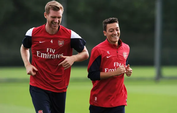 Picture field, football, London, form, ozil, training, Ozil, Mertesacker