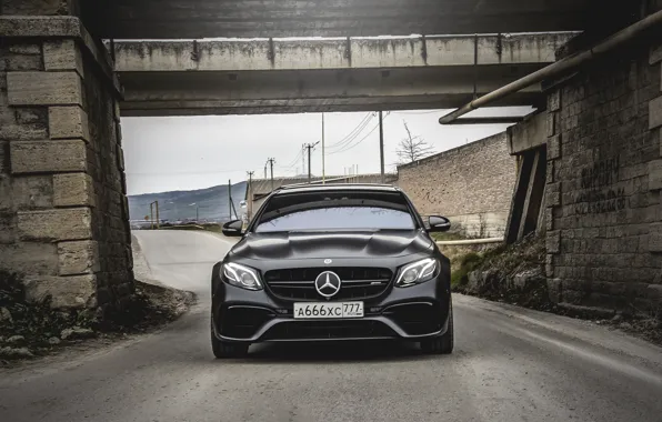 Hangar, mercedes, Mercedes, e63, AMG, mercedes amg, Mercedes AMG, Ingushetia