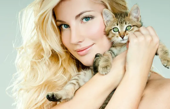 Picture girl, beautiful, makeup, hairstyle, closeup, face, smile, blonde, kitty, look, hands