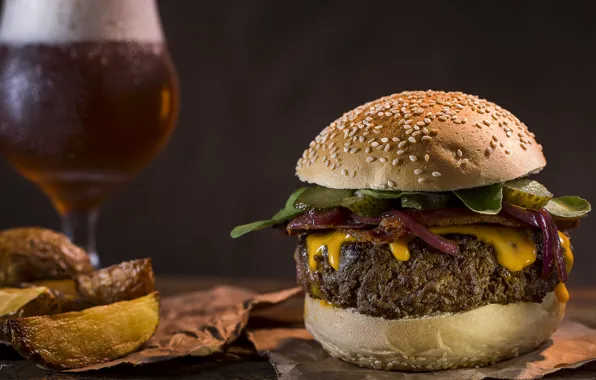 Bread, hamburger, meat