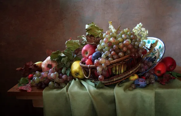 Apples, grapes, fruit, plum, garnet, quince