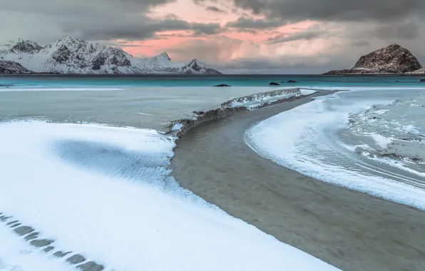 Ice, winter, the sky, water, clouds, snow, mountains, rocks
