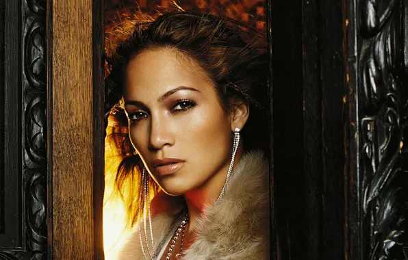 Makeup, fur, chain, Lopez, Jenifer