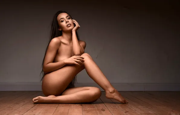 BODY, FLOOR, POSE, by Sven Hildebrandt, The Tia model