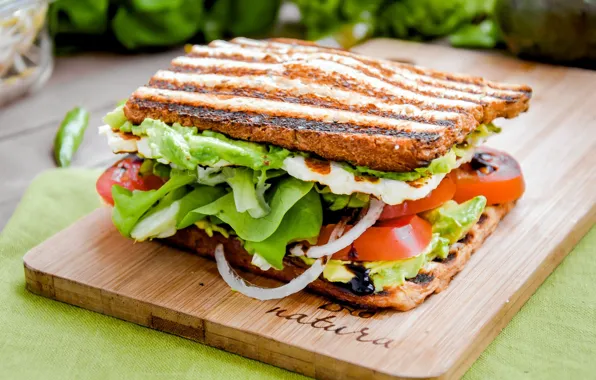 Picture meat, tomatoes, salad, sandwiches