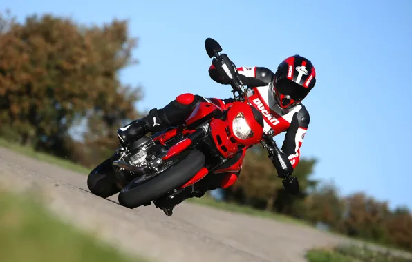 EVO, 1100, Ducati_Hypermotard