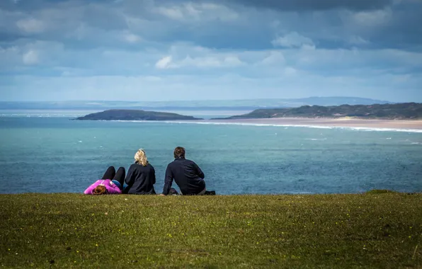 Grass, beach, sky, sea, ocean, seascape, clouds, people