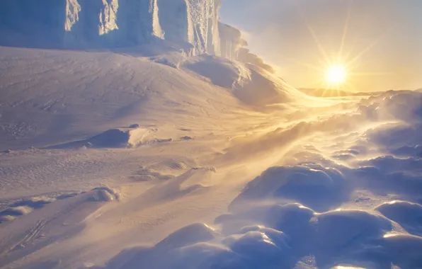 The sky, the sun, snow, ice, dunes, Blizzard, Antarctica