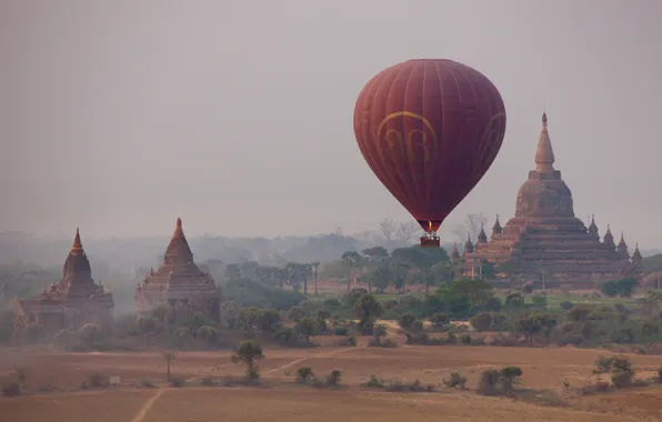 Balloon, temple, Sergey Dolya, Burma