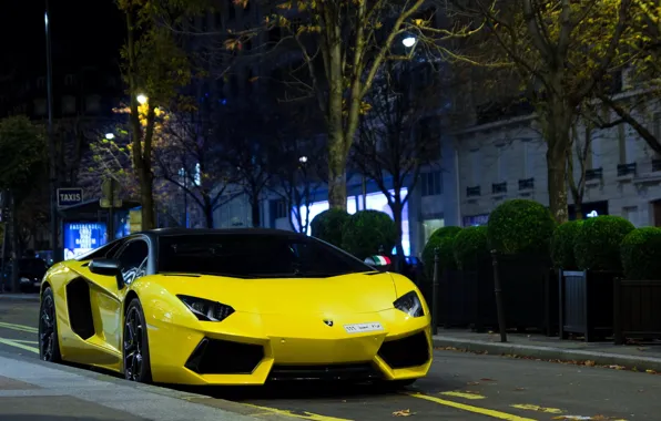 Lamborghini, supercar, paris, france, Yellow, LP700-4, Aventador, exotic
