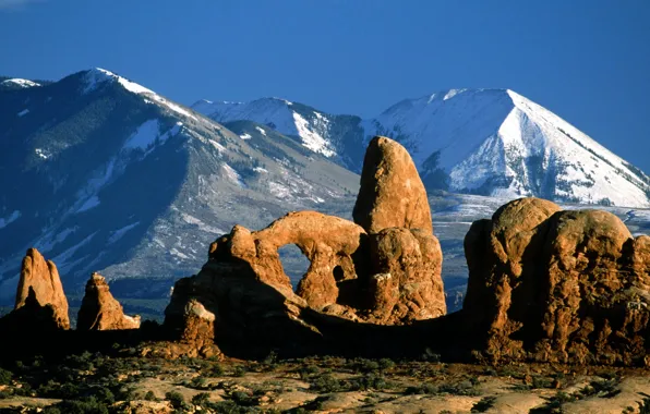 The sky, mountains, rocks, arch, Utah, USA, arches national park