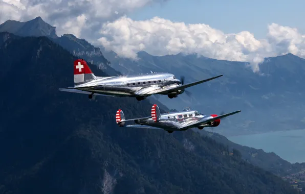 Picture DC-3, Beech 18, passenger planes