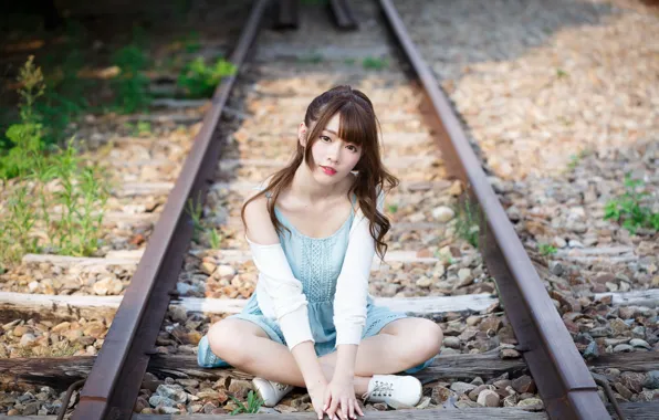 Picture girl, background, railroad