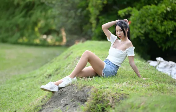 Grass, look, trees, pose, model, shorts, portrait, makeup