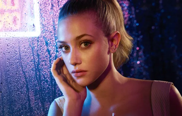Picture girl, tv series, Riverdale, Betty Cooper