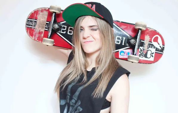 Hat, beautiful, blonde, skateboard, Karen Jonz