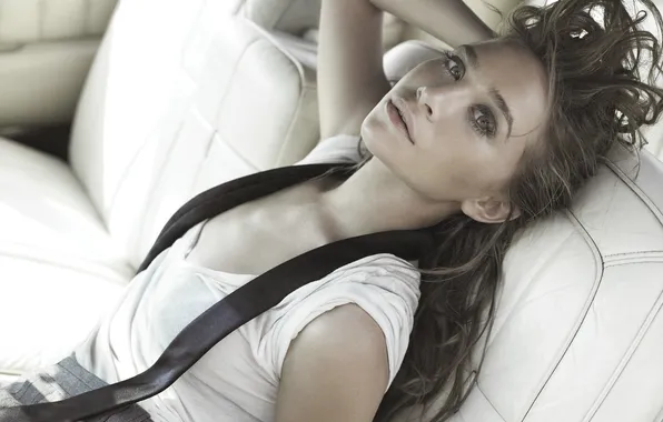 Ashley Olsen, in the car, white, leather, seat