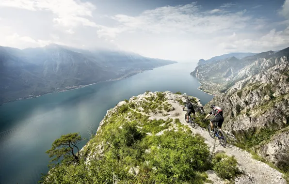 Nature, cyclists, athletes, tourists