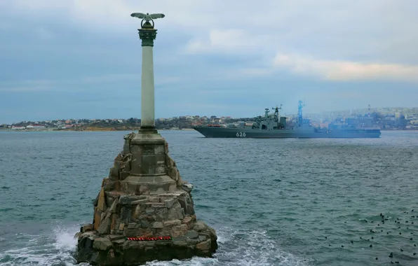 Monument, Sevastopol, submerged ships