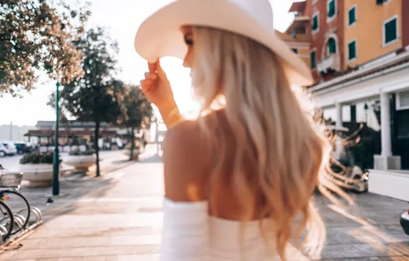 Summer, girl, the city, pose, street, model, blur, silhouette