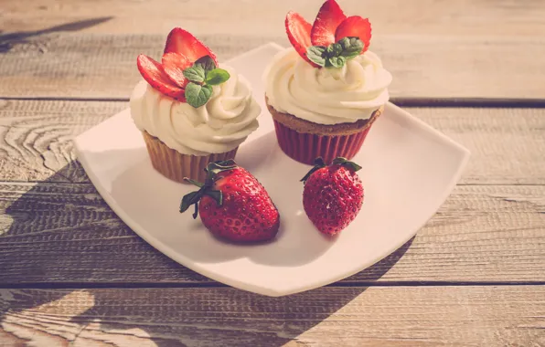 Picture berries, strawberry, cream, cupcakes, cream, cupcakes