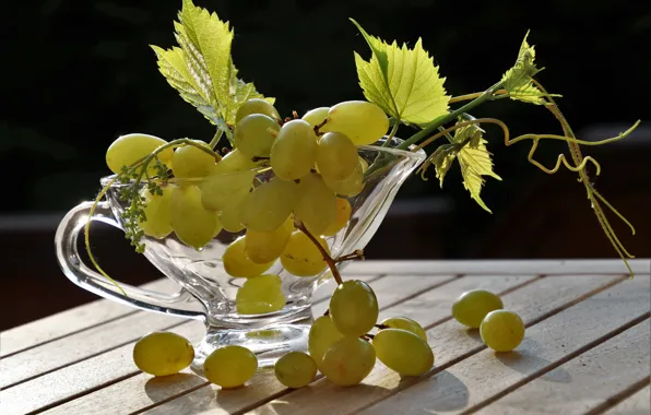 Picture grapes, bunch, vase, treat