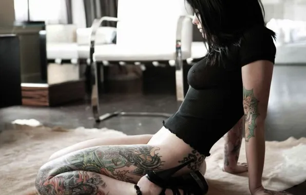 Girl, sitting, tattoo