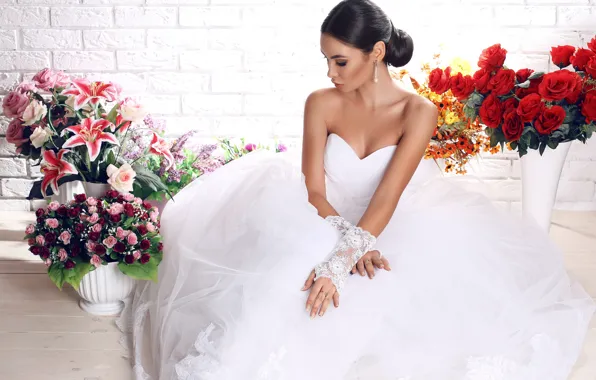 Picture girl, flowers, roses, bouquet, makeup, dress, brunette, hairstyle